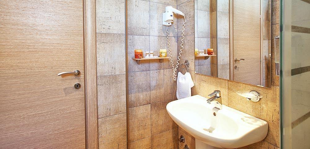 קסטוריה Anastassiou Hotel - Bike And Motorcycle Friendly Hotel מראה חיצוני תמונה