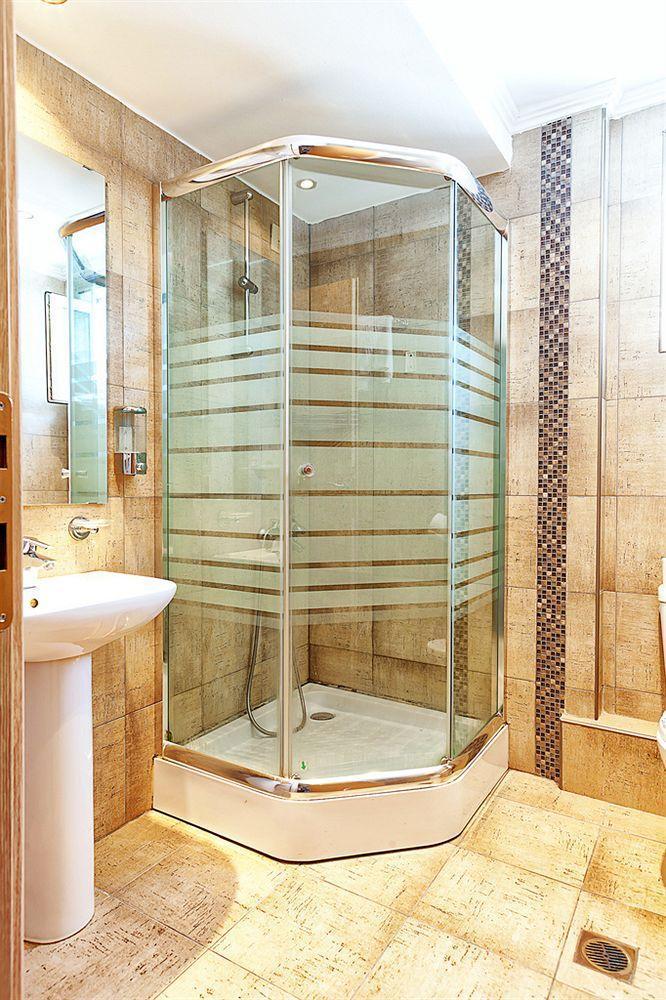 קסטוריה Anastassiou Hotel - Bike And Motorcycle Friendly Hotel מראה חיצוני תמונה