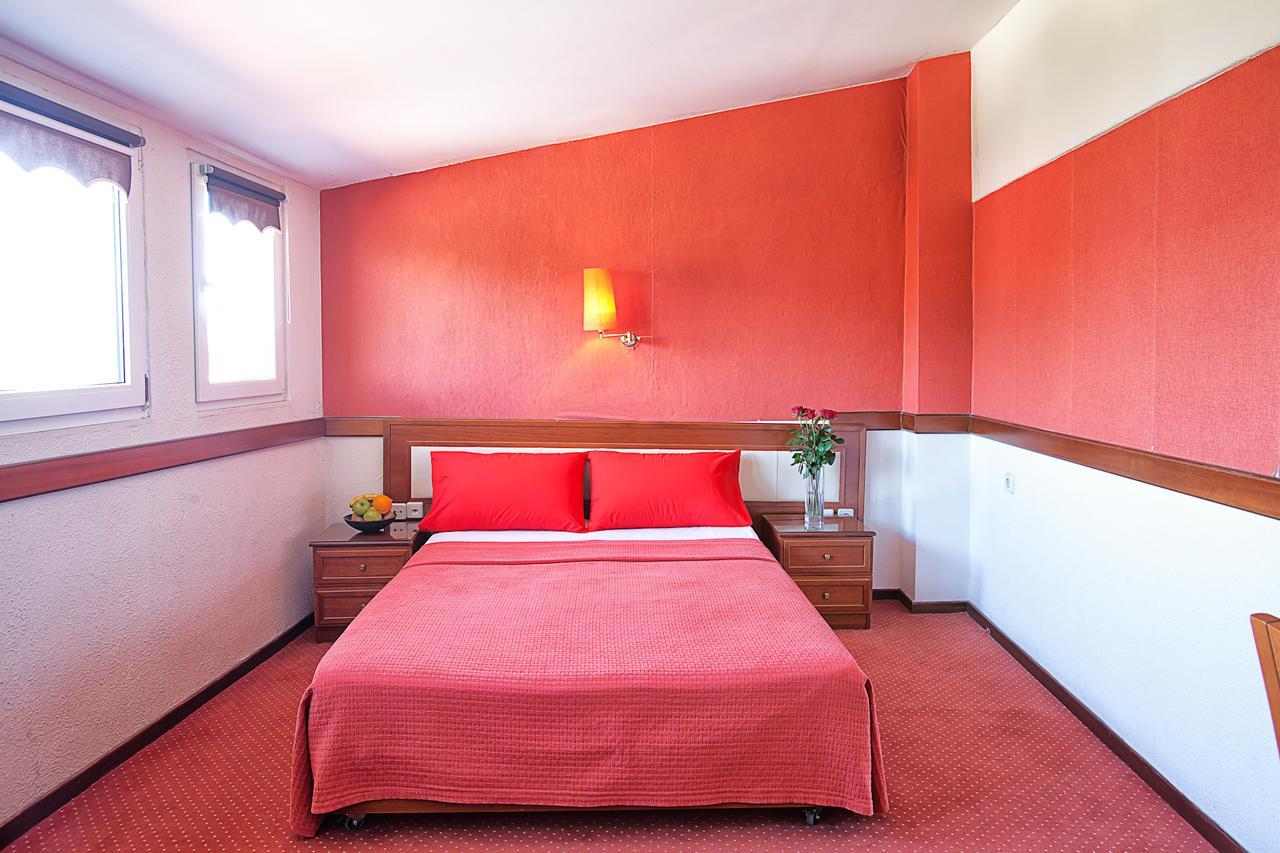 קסטוריה Anastassiou Hotel - Bike And Motorcycle Friendly Hotel מראה חיצוני תמונה